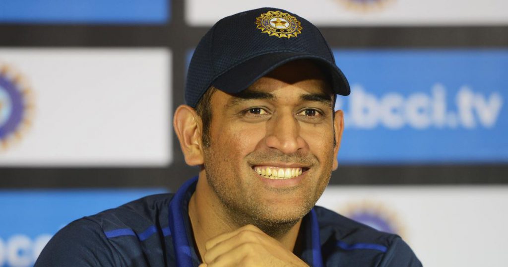 মাঠে ফিরছেন ধোনি : জল্পনার অবসান ঘটিয়ে অনুশীলন শুরু ২ রা মার্চ থেকে ms dhoni