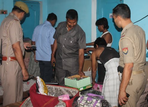 শেষ দফার ভোটের পূর্বে জোরদার তল্লাশি বিধাননগর পুলিশের৷ শেষ দফার ভোটের পূর্বে জোরদার তল্লাশি বিধাননগর পুলিশের৷