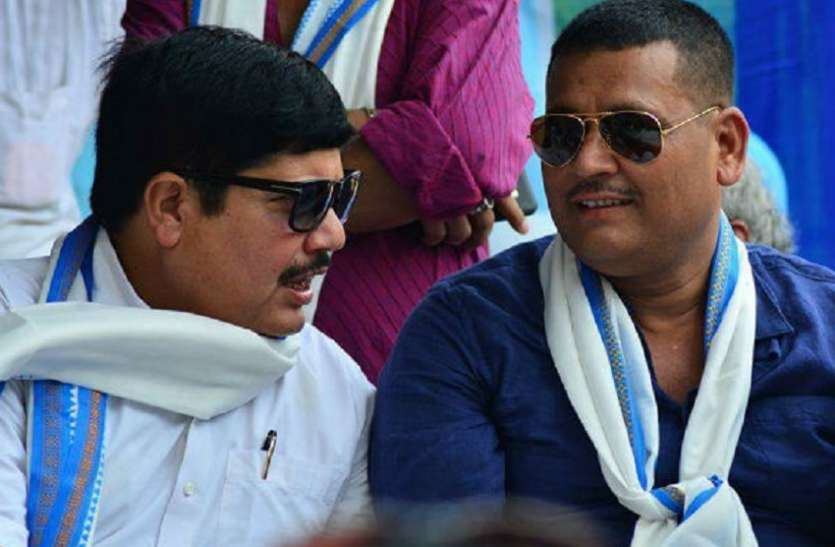 অর্জুন সিং-এর শ্যালক সুনীলকে তড়িঘড়ি পদ দিল তৃণমূল নেতৃত্ব। অর্জুন সিং-এর শ্যালক সুনীলকে তড়িঘড়ি পদ দিল তৃণমূল নেতৃত্ব।