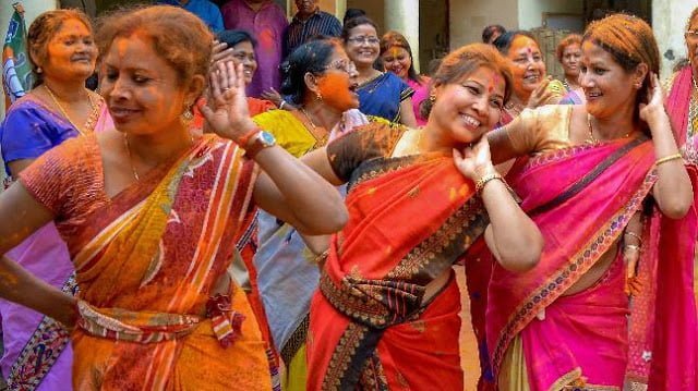 বাঁকুড়া এবং আসানসোলে রেকর্ড সংখ্যক ভোটে এগিয়ে বিজেপি প্রার্থী। চলছে সেলিব্রেশন।