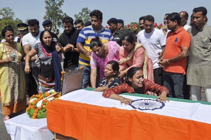 " হয়তো এটাই তোমায় পাঠানো আমার শেষ ছবি", শহিদ জওয়ানের বার্তা হোয়াটসঅ্যাপে৷