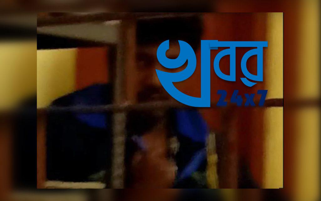 সরকারি চাকরি দেওয়ার লোভ দেখিয়ে এক গৃহবধূকে ধর্ষণ করার অভিযোগে গ্রেপ্তার সিভিক ভলেন্টিয়ার্স-এর। raidighi civic volunteer