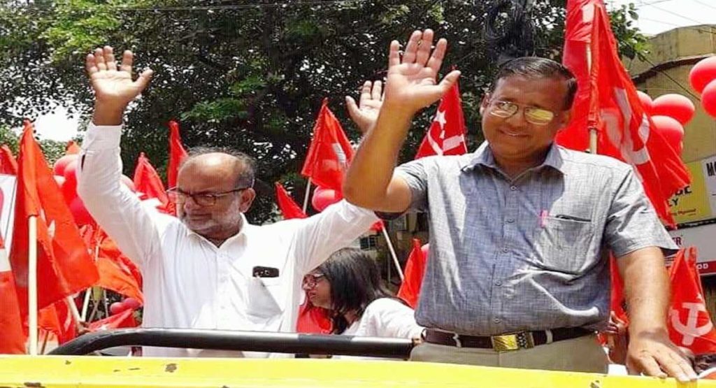 সিপিআইএম নেতা বিকাশ রঞ্জন ভট্টাচার্যের বিরুদ্ধে অভিযোগ দায়ের ধর্মীয় উস্কানি মূলক প্রচারের জন্য সাইবার ক্রাইমে সিপিআইএম নেতা বিকাশ রঞ্জন ভট্টাচার্যের বিরুদ্ধে অভিযোগ দায়ের ধর্মীয় উস্কানি মূলক প্রচারের জন্য সাইবার ক্রাইমে