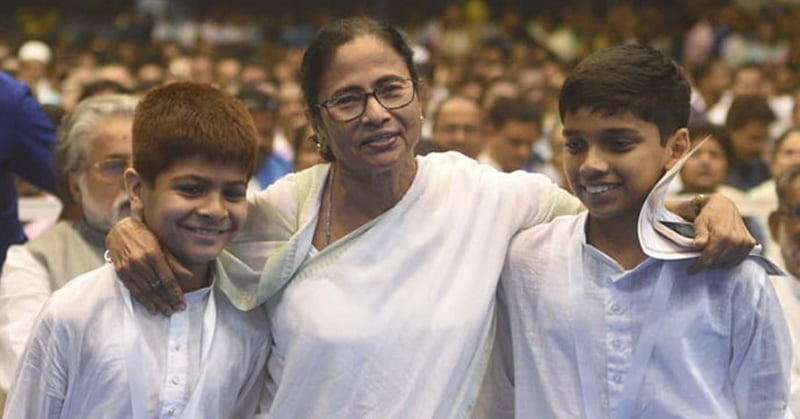 দিল্লির হিংসায় ঘরছাড়াদের জন্য বাংলার দরজা খুলে দিলেন মমতা দিল্লির হিংসায় ঘরছাড়াদের জন্য বাংলার দরজা খুলে দিলেন মমতা