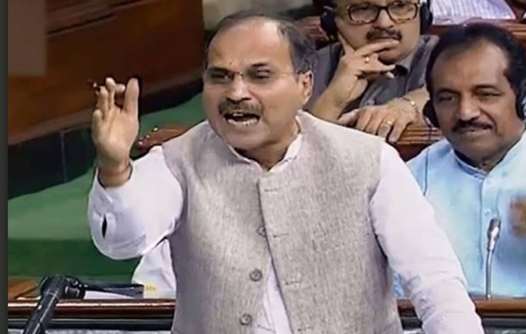 দিল্লিতে অধীর চৌধুরীর বাড়িতে দুষ্কৃতীদের ‘হামলা’, নিরাপত্তারক্ষীকে মারধর