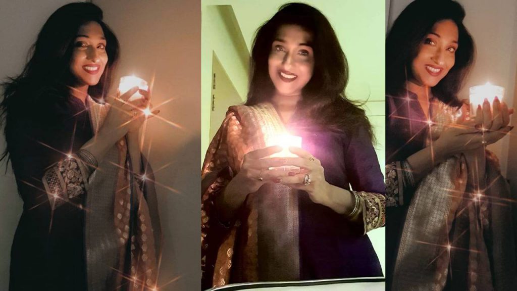 আলোর উদযাপনে সামিল হয়ে নিজের বাড়িতে আলো জ্বালালেন অভিনেত্রী ঋতুপর্ণা সেনগুপ্ত Rituparna Sengupta