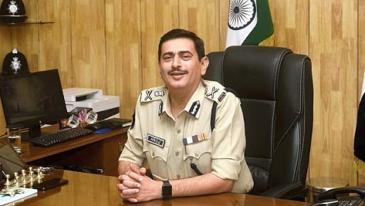 গুজব ছড়ালে হতে পারে এক বছরের জেল সতর্ক বার্তা দিলেন কলকাতা পুলিশ কমিশনার গুজব ছড়ালে হতে পারে এক বছরের জেল সতর্ক বার্তা দিলেন কলকাতা পুলিশ কমিশনার