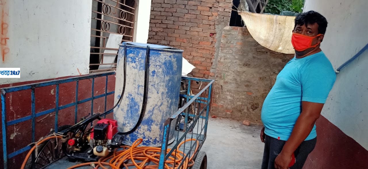 লকডাউনে হাওড়া শহর জুড়ে সাহায্যের হাত বিজেপির, প্রশংসা স্থানীয় বাসিন্দাদের লকডাউনে হাওড়া শহর জুড়ে সাহায্যের হাত বিজেপির, প্রশংসা স্থানীয় বাসিন্দাদের