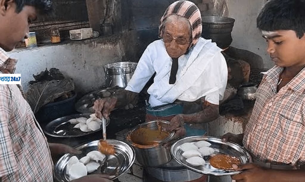পরিযায়ীদের ক্ষুধা নিবারণে আজও নিরন্তর ১টাকাতেই ইডলি দিচ্ছেন ইডলি আম্মা পরিযায়ীদের ক্ষুধা নিবারণে আজও নিরন্তর ১টাকাতেই ইডলি দিচ্ছেন ইডলি আম্মা