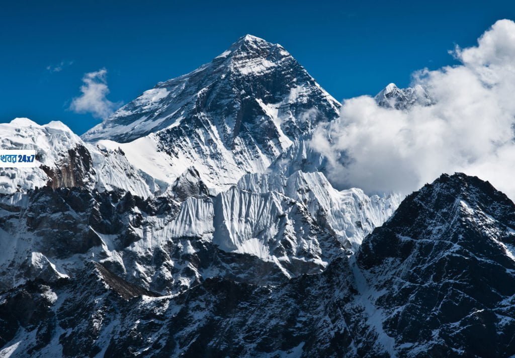 এবার মাউন্ট এভারেস্টের দাবি জানালো চীন, চীনের ভূখণ্ডে নাকি পড়ছে পৃথিবীর সর্বোচ্চ শৃঙ্গ! চীনা দাবিতে শোরগোল..