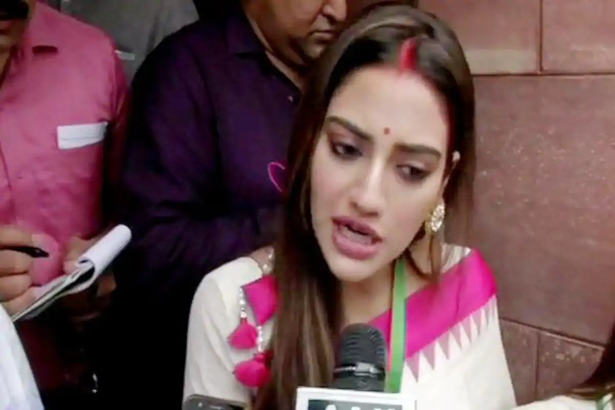মোদী-মমতা বৈঠকে স্বামীর সঙ্গে ঢুকতে দেওয়া হল না নুসরতকে, বচসায় জড়ালেন বসিরহাটের সাংসদ