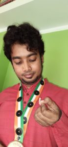 একটিমাত্র দেশলাই কাঠি রূপ নিল আইসিসি বিশ্বকাপে, রেকর্ড গড়লেন বেলদার শিক্ষক একটিমাত্র দেশলাই কাঠি রূপ নিল আইসিসি বিশ্বকাপে, রেকর্ড গড়লেন বেলদার শিক্ষক