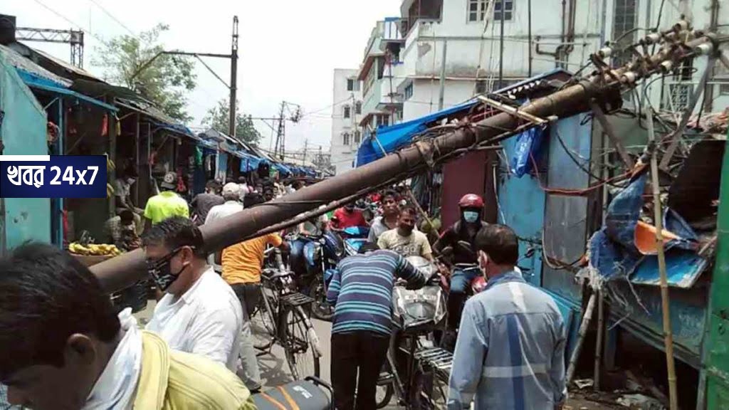 বুধবার কালবৈশাখীর তাণ্ডবে রাজ্যে মৃত ২, আজ সন্ধ্যায় আবারও ঝড়ের আশঙ্কা। বুধবার কালবৈশাখীর তাণ্ডবে রাজ্যে মৃত ২, আজ সন্ধ্যায় আবারও ঝড়ের আশঙ্কা।