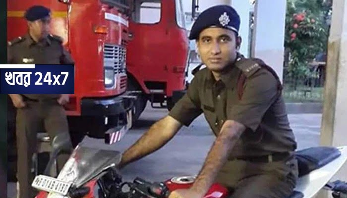 বেলুড়ে দমকল কর্মীর মৃত্যুতে অভিযুক্ত ৩ CESC কর্মীকে ১৪ দিনের জেল হেফাজত বেলুড়ে দমকল কর্মীর মৃত্যুতে অভিযুক্ত ৩ CESC কর্মীকে ১৪ দিনের জেল হেফাজত