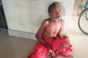 বিজ্ঞান দূরে থাক! নরবলি দিলে থামবে করোনা। ঠাকুরের নির্দেশে যুবককে বলি পুরোহিতের। বিজ্ঞান দূরে থাক! নরবলি দিলে থামবে করোনা। ঠাকুরের নির্দেশে যুবককে বলি পুরোহিতের।