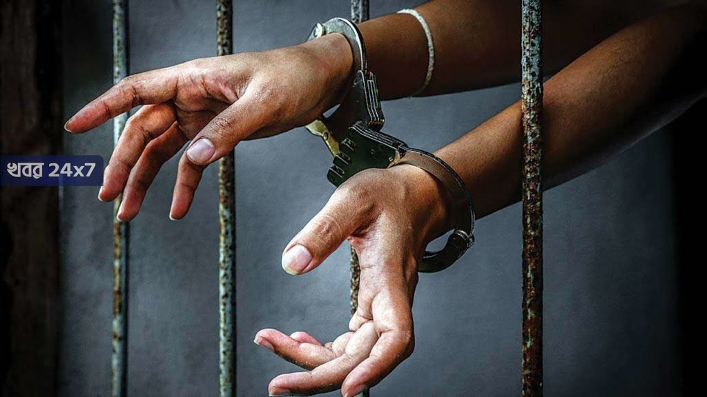শান্তিনিকেতনে গ্রেফতার আগ্নেয়াস্ত্রসহ ৪ বাংলাদেশি দুষ্কৃতী! কোন বড় নেতাকে খুনের ছক, জানাচ্ছে পুলিশ শান্তিনিকেতনে গ্রেফতার আগ্নেয়াস্ত্রসহ ৪ বাংলাদেশি দুষ্কৃতী! কোন বড় নেতাকে খুনের ছক, জানাচ্ছে পুলিশ