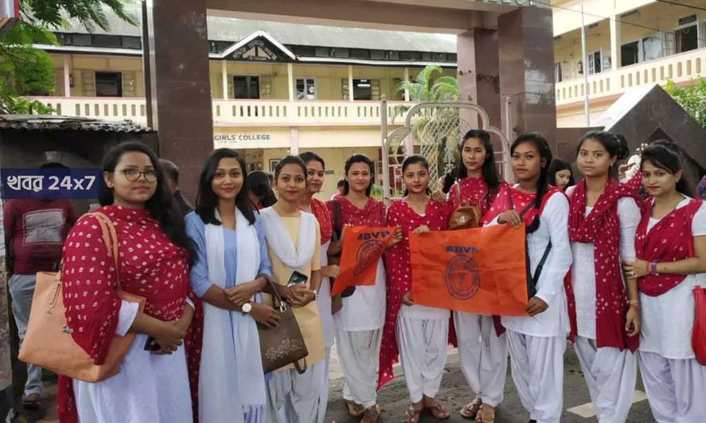 2-lakh-degree-students-in-assam-to-receive-rs-1000-each-says-govt