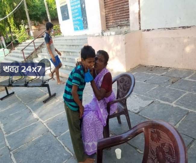 ‘অপারেশন মুসকান কোভিড-১৯’, অন্ধ্র-পুলিশের করোনা সনাক্তকরণ অভিযানে মায়ের কোলে ফিরল ছেলে ‘অপারেশন মুসকান কোভিড-১৯’, অন্ধ্র-পুলিশের করোনা সনাক্তকরণ অভিযানে মায়ের কোলে ফিরল ছেলে