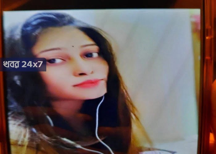 বিক্রমগড়ে তরুনীর অস্বাভাবিক মৃত্যু ঘিরে চাঞ্চল্য! বন্ধ ফ্ল্যাটের ভিতর থেকে পচন ধরা দেহ উদ্ধার!