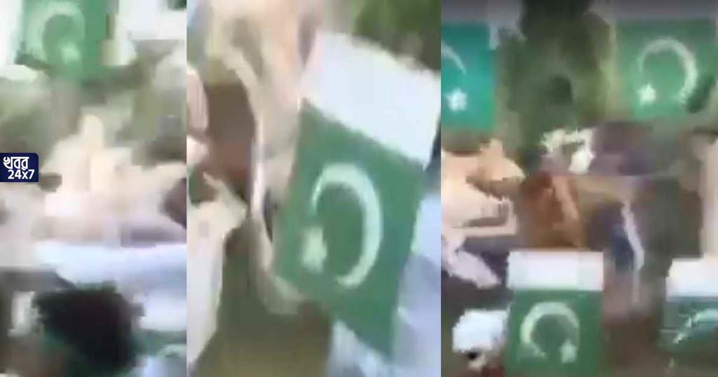 স্বাধীনতা দিবসেই চেয়ার ছুঁড়ে মারামারি, এ কী অবস্থা পাকিস্তানের? স্বাধীনতা দিবসেই চেয়ার ছুঁড়ে মারামারি, এ কী অবস্থা পাকিস্তানের?