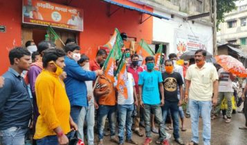 গেরুয়া শিবিরে ভরা জোয়ার! এবার তৃণমূল ছেড়ে ৫০ টি সংখ্যালঘু পরিবার বিজেপিতে যোগদান করলেন