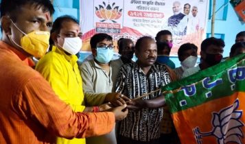 বিজেপি শিবিরে ভরা জোয়ার, গেরুয়া শিবিরে যোগ দিলেন ৩০০ তৃণমূল কর্মী!
