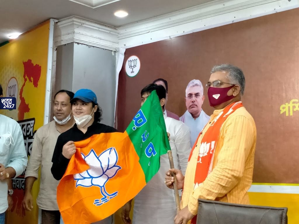 আরো শক্তিশালী গেরুয়া শিবির, স্বর্ণপদক জয়ী অ্যাথলিট পিঙ্কি প্রামাণিক যোগ দিলেন বিজেপিতে!