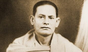 প্রিয় নরেন থেকে জগৎ শ্রেষ্ঠ স্বামী বিবেকানন্দ হয়ে ওঠার সফরসঙ্গী হলো আঁটপুর! জেনে নিন হুগলি জেলার এই অখ্যাত গ্রামের ইতিহাস!