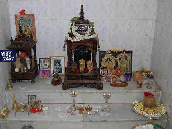 বাড়িতে পুজো করেন? কিন্তু ভুলেও এই গুলো করবেন না। নয়তো অমঙ্গল হতে পারে! দেখে নিন-