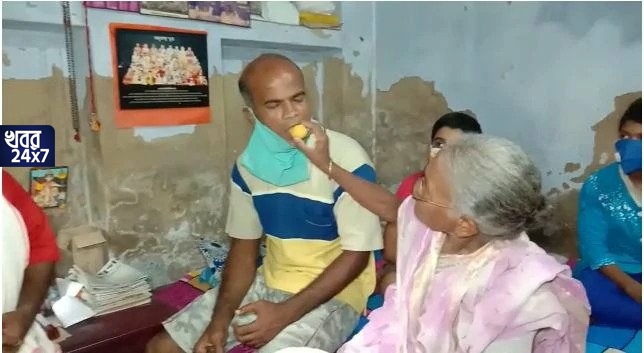 হাতে চাঁদ পেলেন ডোমজুড়ের শক্তি দাস! লটারি জিতে কোটিপতি হাওড়ার দুধের সেলসম্যান!