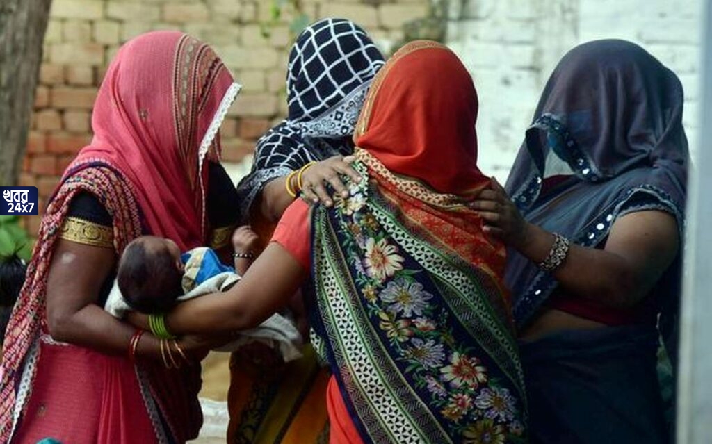 করোনায় মারা গেলে ক্ষতিপূরণ পেতে না, তাঁর থেকে বরং ভালো হয়েছে ধর্ষণ হয়েছেঃ নির্যাতিতার পরিবারকে হাথরাস জেলাশাসক hathras family