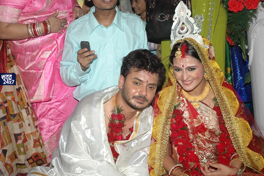 টলিপাড়ার নায়কদের জীবনের আসল হিরোইনদের চিনুন, কাদের নিয়ে ব্যস্ত থাকেন নায়করা দেখে নিন একঝলকে টলিপাড়ার নায়কদের জীবনের আসল হিরোইনদের চিনুন, কাদের নিয়ে ব্যস্ত থাকেন নায়করা দেখে নিন একঝলকে