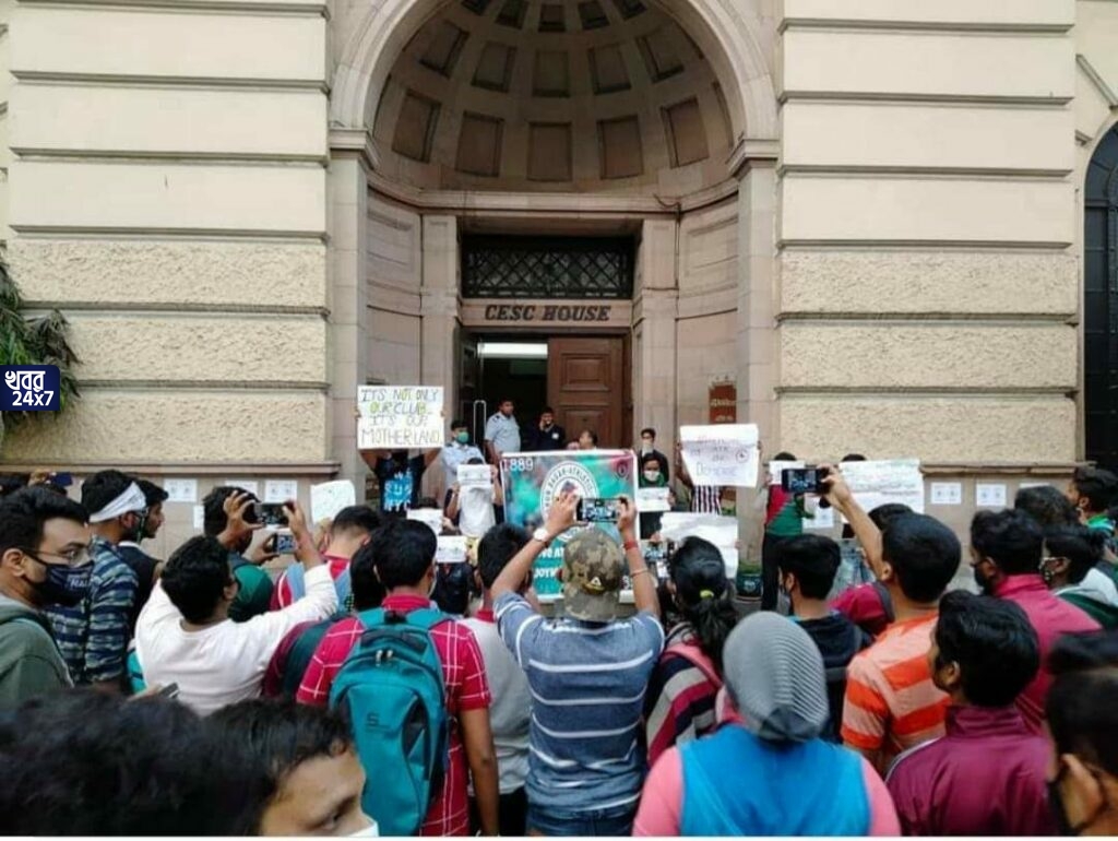 হারিয়ে যাচ্ছে মাতৃসম ক্লাবের অস্তিত্ব, রাস্তায় প্রতিবাদ মিছিলে সামিল মেরিনার্সরা