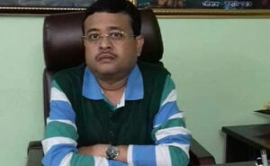 বিজেপি কর্মীদের সঙ্গে একই মঞ্চে তৃণমূলের এক সাংসদ, ফের দলবদলের ইঙ্গিত, বাড়ছে জল্পনা বিজেপি কর্মীদের সঙ্গে একই মঞ্চে তৃণমূলের এক সাংসদ, ফের দলবদলের ইঙ্গিত, বাড়ছে জল্পনা
