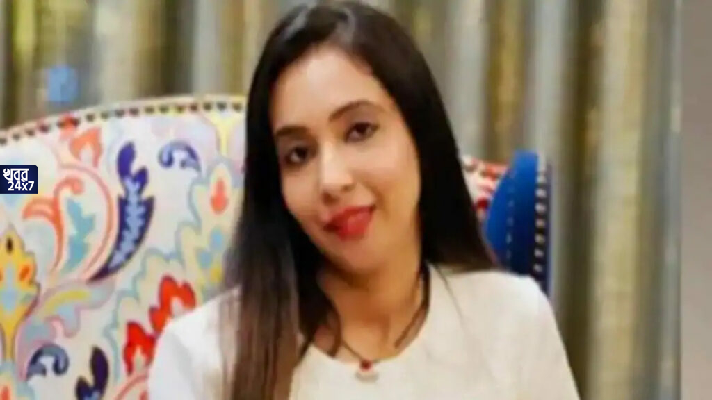 কয়লা বিতর্কের মাঝেই অভিষেক পত্নী রুজিরা'র নাগরিকত্ব নিয়ে প্রশ্ন তুললেন অর্জুন সিং কয়লা বিতর্কের মাঝেই অভিষেক পত্নী রুজিরা'র নাগরিকত্ব নিয়ে প্রশ্ন তুললেন অর্জুন সিং