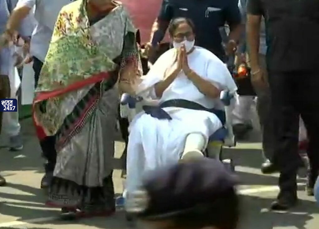 ভেলোর সহ গোটা ভারতে মিলবে স্বাস্থ্য সাথী কার্ডের সুবিধা! দুঃশাসনের সবচেয়ে বড় ফ্যাক্টরি বিজেপি, আক্রমণ মমতার