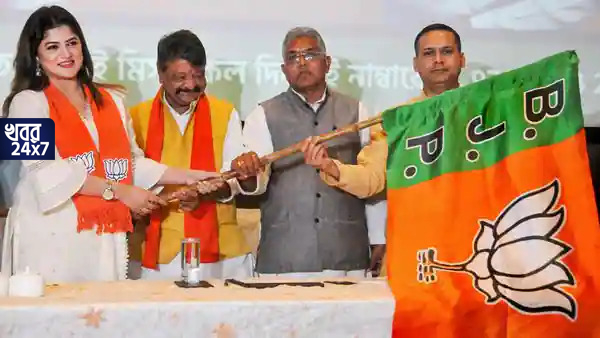 ‘শীঘ্রই প্রার্থী হতে চলেছি’, প্রার্থী হওয়ার আগেই ভরা সভায় নিজের নাম ঘোষণা শ্রাবন্তীর
