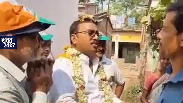 তৃণমূলের আজব প্রার্থী! লোকের মন জিততে নিজের দলের বিধায়ক-সাংসদকেই চোর বলে দাগলেন দিলীপ যাদব তৃণমূলের আজব প্রার্থী! লোকের মন জিততে নিজের দলের বিধায়ক-সাংসদকেই চোর বলে দাগলেন দিলীপ যাদব