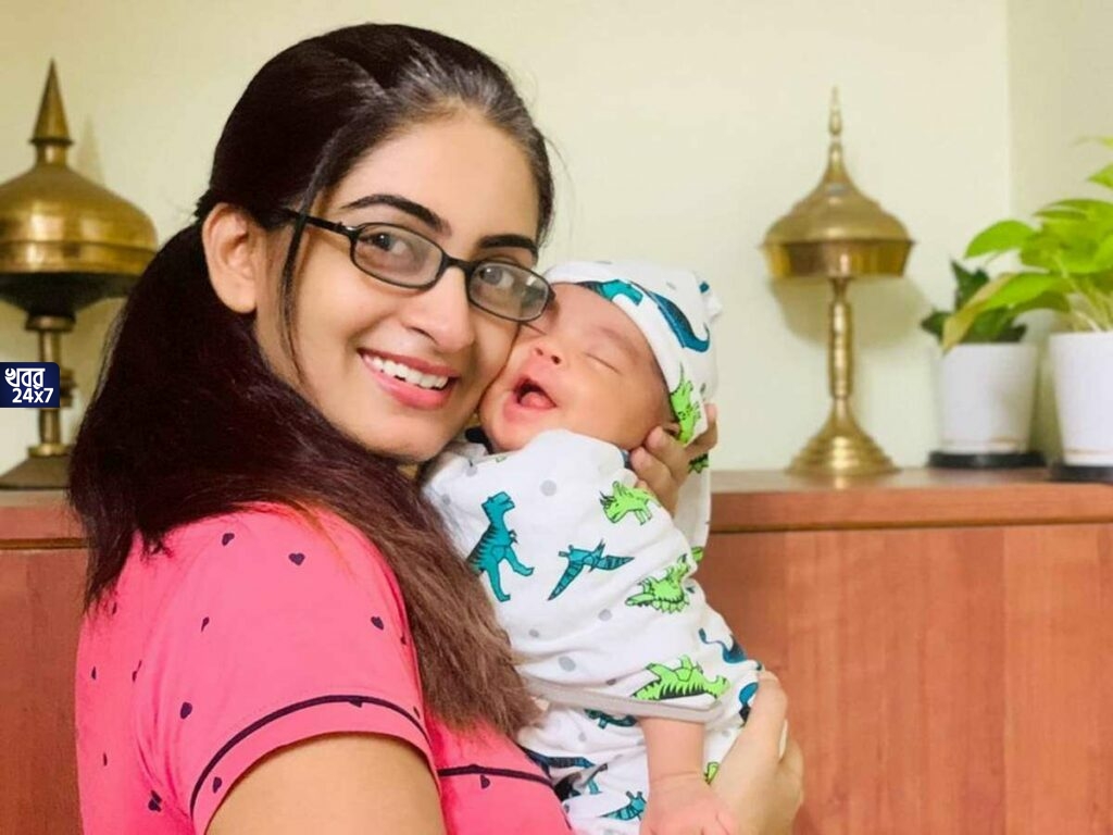 অবশেষে ১৩ মাস পর মেয়েকে নিয়ে কলকাতা ফিরলেন অভিনেত্রী অঙ্কিতা পাল মজুমদার