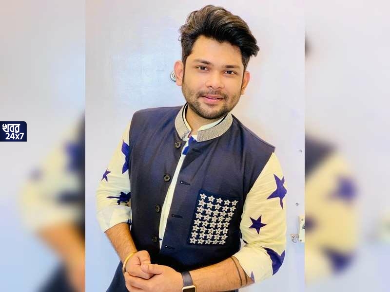 ‘বন্ধু আছি’! করোনা আক্রান্তদের পাশে অনীক, করোনা রোগীদের দু’বেলা বিনামূল্যে পুষ্টিকর খাবার পৌঁছে দেবেন গায়ক ‘বন্ধু আছি’! করোনা আক্রান্তদের পাশে অনীক, করোনা রোগীদের দু’বেলা বিনামূল্যে পুষ্টিকর খাবার পৌঁছে দেবেন গায়ক