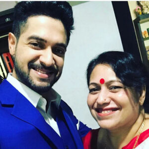 মাতৃদিবসে তারকাদের মাতৃবন্দনা! দেখে নিন মায়েদের সঙ্গে আপনার প্রিয় তারকাদের আদুরে মুহূর্ত