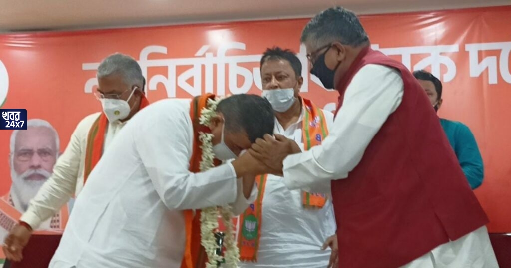 জল্পনার ইতি! বিধানসভার বিরোধী দলনেতা হলেন শুভেন্দু অধিকারী জল্পনার ইতি! বিধানসভার বিরোধী দলনেতা হলেন শুভেন্দু অধিকারী