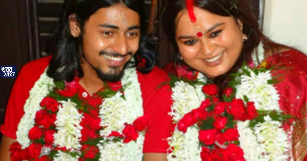 প্রেম মানে না কোন বাধা, প্রমাণ করেছেন অভিনেতা সপ্তর্ষি মৌলিক ও অভিনেত্রী সোহিনী সেনগুপ্ত, অষ্টম বিবাহ বার্ষিকী জমিয়ে উপভোগ করলেন দুই তারকা প্রেম মানে না কোন বাধা, প্রমাণ করেছেন অভিনেতা সপ্তর্ষি মৌলিক ও অভিনেত্রী সোহিনী সেনগুপ্ত, অষ্টম বিবাহ বার্ষিকী জমিয়ে উপভোগ করলেন দুই তারকা