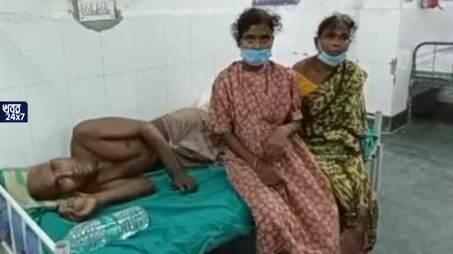 জমি না লিখে দিলে মায়ের মরদেহ দাহ করতে দেওয়া হবে না, কথা না শোনায় বিজেপি কর্মীকে বেধড়ক মার তৃণমূলের জমি না লিখে দিলে মায়ের মরদেহ দাহ করতে দেওয়া হবে না, কথা না শোনায় বিজেপি কর্মীকে বেধড়ক মার তৃণমূলের