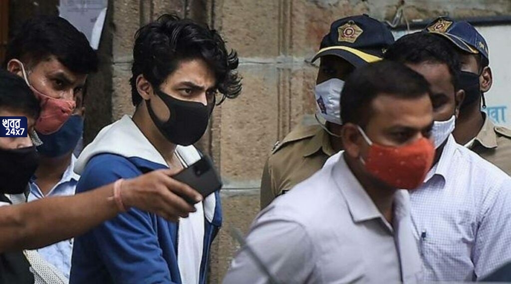 উঠতি নায়িকার সঙ্গে মা’দ’ক নিয়ে কথা হত আরিয়ানের, শাহরুখ-পুত্রের হোয়াটসঅ্যাপ চ্যাট এনসিবির হাতে