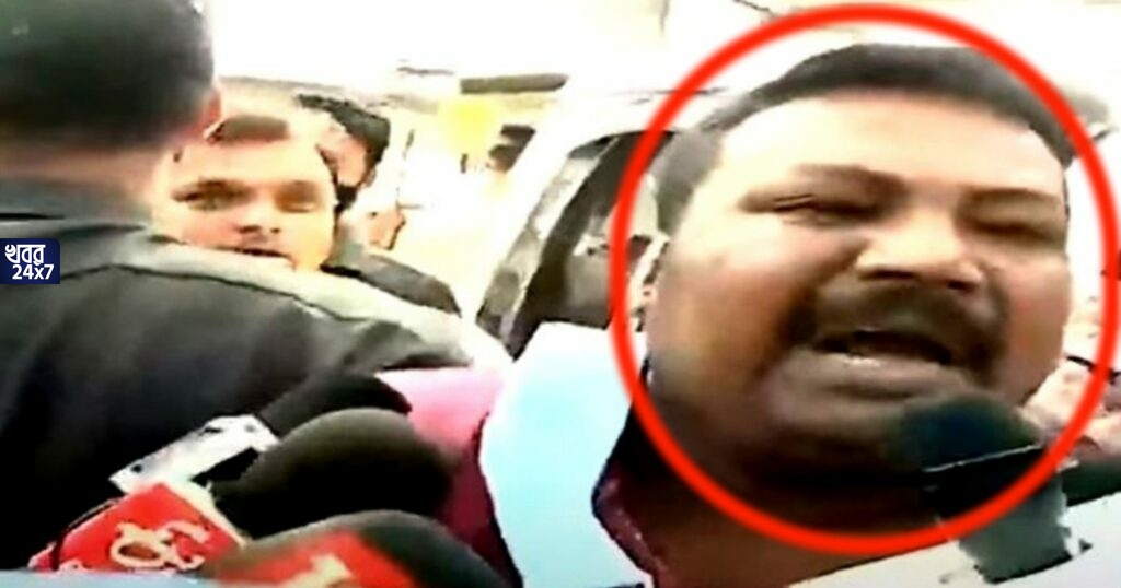 খড়দহে ধরা পড়ল ভুয়ো ভোটার, হাতেনাতে পাকড়াও করলেন বিজেপি প্রার্থী জয় সাহা খড়দহে ধরা পড়ল ভুয়ো ভোটার, হাতেনাতে পাকড়াও করলেন বিজেপি প্রার্থী জয় সাহা