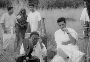 ঠিক যেন অবিকল সত্যজিৎ রায়! অপরাজিত'র ফার্স্ট লুক নিয়ে শোরগোল নেট দুনিয়ায়