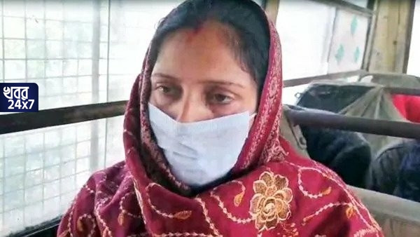 তৃণমূলের প্রাক্তন পঞ্চায়েত প্রধানের বিরুদ্ধে আর্থিক দুর্নীতির অভিযোগ, গ্রেফতার তৃণমূল নেত্রী, হইচই গোটা এলাকায় তৃণমূলের প্রাক্তন পঞ্চায়েত প্রধানের বিরুদ্ধে আর্থিক দুর্নীতির অভিযোগ, গ্রেফতার তৃণমূল নেত্রী, হইচই গোটা এলাকায়