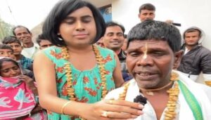 এবার ভাইরাল বাদাম কাকু কে পাশে নিয়ে নতুন ভিডিও বানালেন স্যান্ডি সাহা! মুড়ি-মুড়কির মতো ভাইরাল হচ্ছে তার ভিডিও,রয়েছে একটি বিশেষ আবেদনও