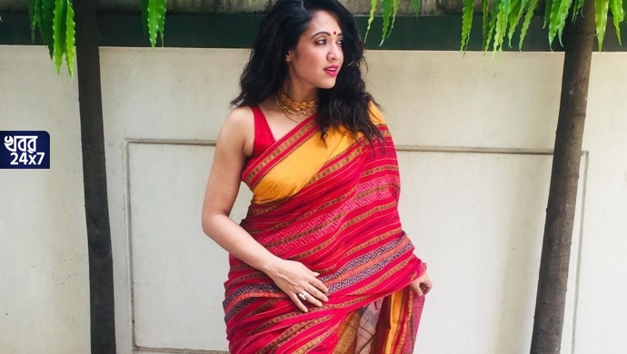 ‘মুনমুন-কন্যা রিয়া নিজে আমাকে বলেছে ওর মায়ের সঙ্গে আমার ভীষণ মিল রয়েছে’, অভিনয় থেকে ব্যক্তিজীবন নিয়ে খোলাখুলি ঋ ‘মুনমুন-কন্যা রিয়া নিজে আমাকে বলেছে ওর মায়ের সঙ্গে আমার ভীষণ মিল রয়েছে’, অভিনয় থেকে ব্যক্তিজীবন নিয়ে খোলাখুলি ঋ